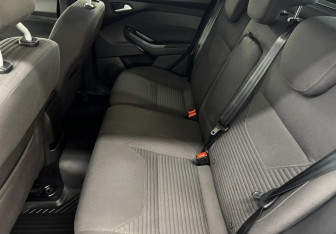 Подержанный автомобиль Ford Focus Wagon 2018 года (10 фото)