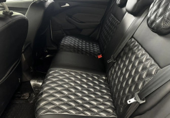 Подержанный автомобиль Ford Focus Hatchback 2014 года (12 фото)
