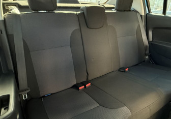 Подержанный автомобиль Renault Logan Sedan 2018 года (10 фото)