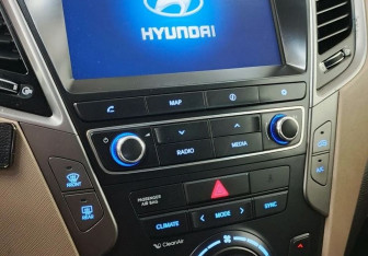 Подержанный автомобиль Hyundai Santa Fe 2016 года (12 фото)