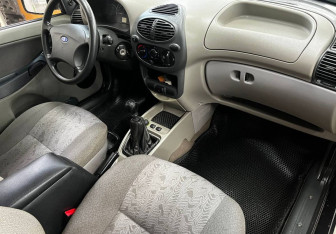 Подержанный автомобиль LADA (ВАЗ) Kalina Wagon 2010 года (12 фото)