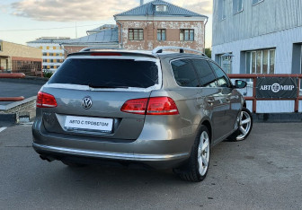 Подержанный автомобиль Volkswagen Passat Wagon 2011 года (8 фото)