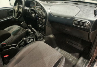 Подержанный автомобиль Chevrolet Niva 2018 года (12 фото)