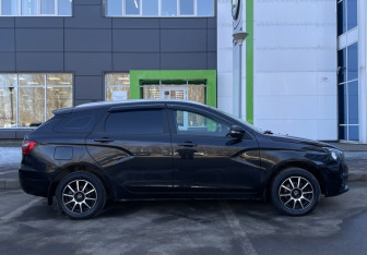 Подержанный автомобиль LADA (ВАЗ) Vesta Wagon 2019 года (4 фото)