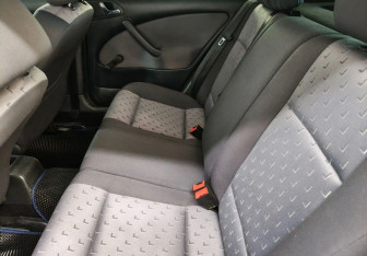 Подержанный автомобиль Skoda Octavia Liftback 2008 года (12 фото)