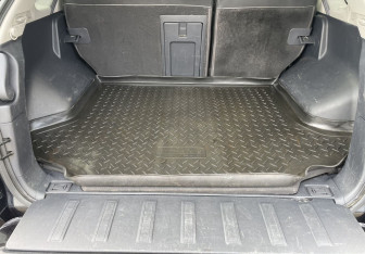 Подержанный автомобиль Renault Koleos 2012 года (17 фото)