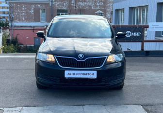 Подержанный автомобиль Skoda Rapid Liftback 2019 года (2 фото)