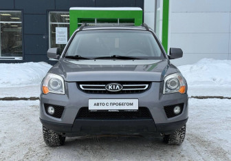 Подержанный автомобиль Kia Sportage 2009 года (2 фото)