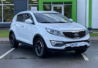 Подержанный автомобиль Kia Sportage 2012 года (3 фото)