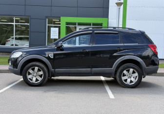 Подержанный автомобиль Chevrolet Captiva 2008 года (8 фото)