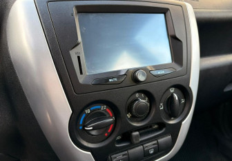 Подержанный автомобиль LADA (ВАЗ) Granta Liftback 2015 года (15 фото)