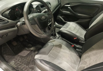 Подержанный автомобиль LADA (ВАЗ) Vesta Sedan 2020 года (10 фото)