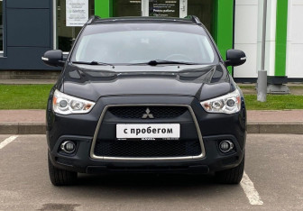 Подержанный автомобиль Mitsubishi ASX 2012 года (2 фото)