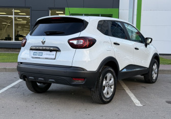 Подержанный автомобиль Renault Kaptur 2018 года (5 фото)