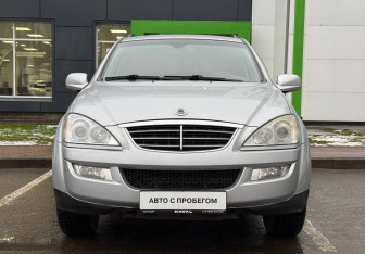Подержанный автомобиль SsangYong Kyron 2011 года (2 фото)