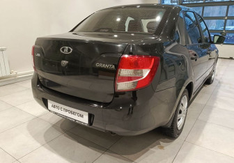 Подержанный автомобиль LADA (ВАЗ) Granta Sedan 2018 года (6 фото)