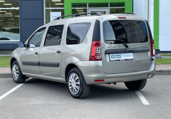 Подержанный автомобиль LADA (ВАЗ) Largus Wagon 2019 года (7 фото)