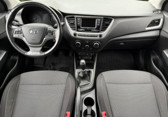 Подержанный автомобиль Hyundai Solaris Sedan 2017 года (9 фото)