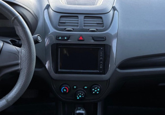 Подержанный автомобиль Chevrolet Cobalt Sedan 2013 года (13 фото)