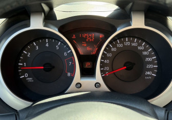 Подержанный автомобиль Nissan Juke 2012 года (13 фото)