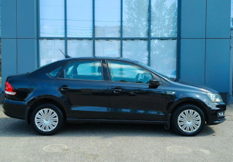 Подержанный автомобиль Volkswagen Polo Sedan 2018 года (4 фото)