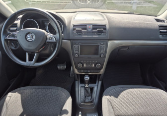 Подержанный автомобиль Skoda Yeti 2014 года (11 фото)