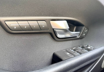 Подержанный автомобиль Land Rover Range Rover Evoque 2014 года (17 фото)