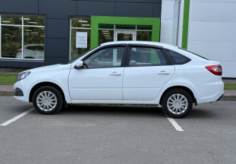 Подержанный автомобиль LADA (ВАЗ) Granta Liftback 2024 года (8 фото)