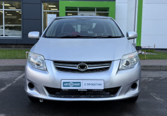 Подержанный автомобиль Toyota Corolla Sedan 2008 года (2 фото)