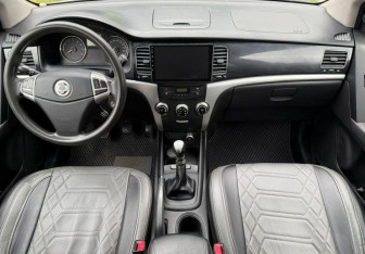 Подержанный автомобиль SsangYong Actyon 2012 года (9 фото)