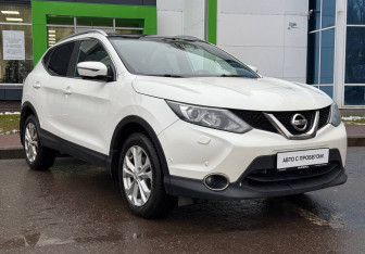 Подержанный автомобиль Nissan Qashqai 2014 года (3 фото)