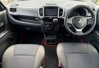 Подержанный автомобиль Mitsubishi Delica D:2 Compactvan 2015 года (11 фото)