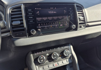 Подержанный автомобиль Skoda Karoq 2020 года (14 фото)