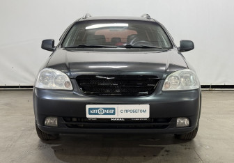 Подержанный автомобиль Chevrolet Lacetti Wagon 2011 года (2 фото)