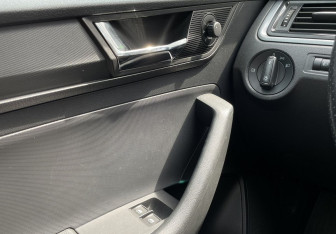 Подержанный автомобиль Skoda Rapid Liftback 2018 года (15 фото)