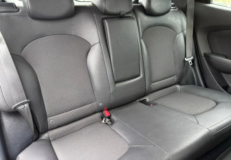 Подержанный автомобиль Hyundai ix35 2014 года (11 фото)