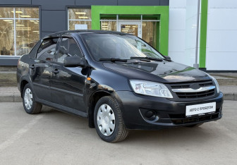 Подержанный автомобиль LADA (ВАЗ) Granta Sedan 2012 года (3 фото)