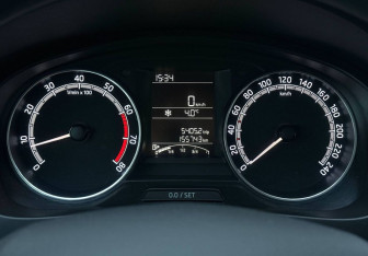 Подержанный автомобиль Skoda Rapid Liftback 2018 года (13 фото)