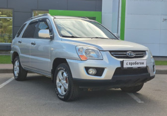 Подержанный автомобиль Kia Sportage 2010 года (3 фото)