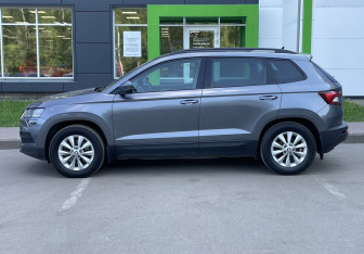 Подержанный автомобиль Skoda Karoq 2020 года (8 фото)