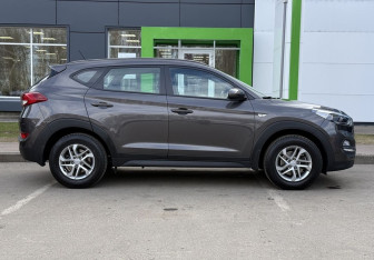 Подержанный автомобиль Hyundai Tucson 2016 года (4 фото)