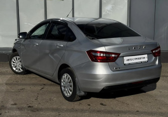 Подержанный автомобиль LADA (ВАЗ) Vesta Sedan 2022 года (8 фото)