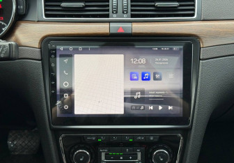 Подержанный автомобиль Skoda Superb Wagon 2012 года (15 фото)