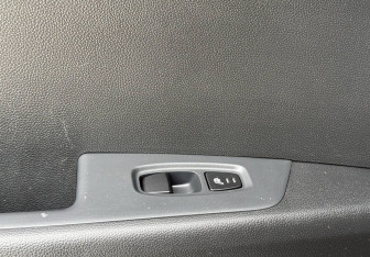 Подержанный автомобиль Hyundai Creta 2019 года (17 фото)