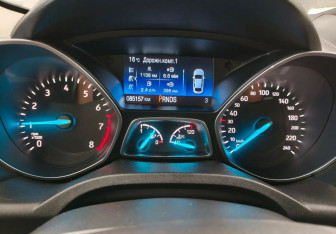 Подержанный автомобиль Ford Kuga 2019 года (12 фото)