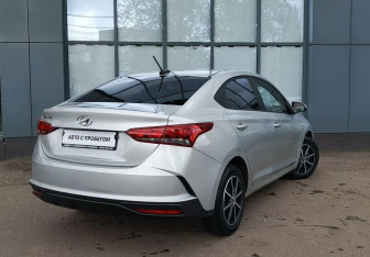 Подержанный автомобиль Hyundai Solaris Sedan 2021 года (8 фото)
