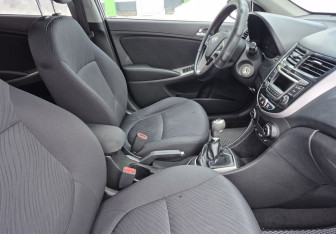 Подержанный автомобиль Hyundai Solaris Sedan 2014 года (10 фото)