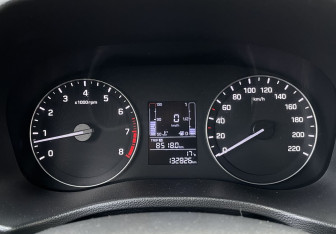 Подержанный автомобиль Hyundai Creta 2017 года (12 фото)