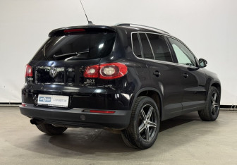 Подержанный автомобиль Volkswagen Tiguan 2008 года (5 фото)