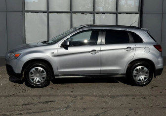 Подержанный автомобиль Mitsubishi ASX 2012 года (5 фото)